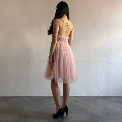 Krátké světle růžové společenské šaty na tenká ramínka GRACE